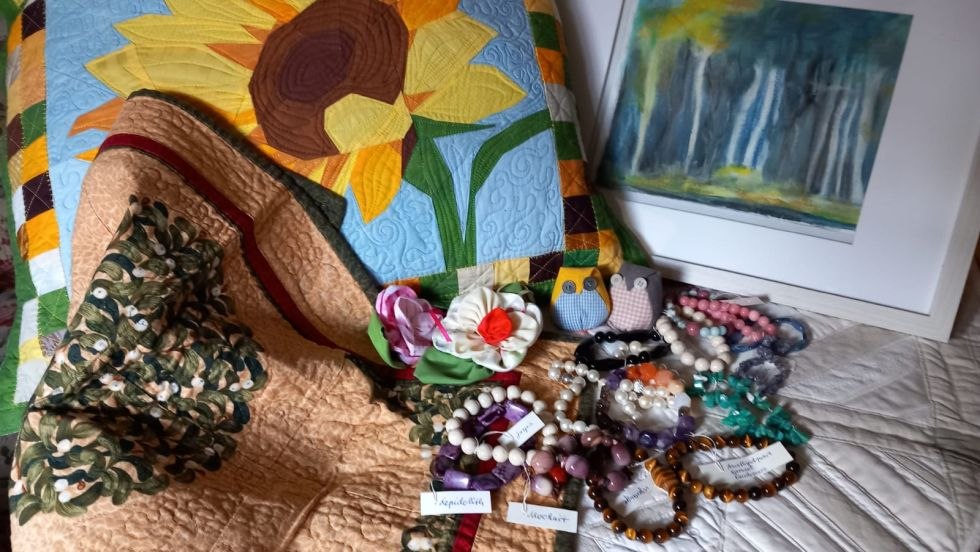 Quilten, sieraden maken en schilderen, © Renate Hippauf Quilten, sieraden maken en schilderen, © Renate Hippauf