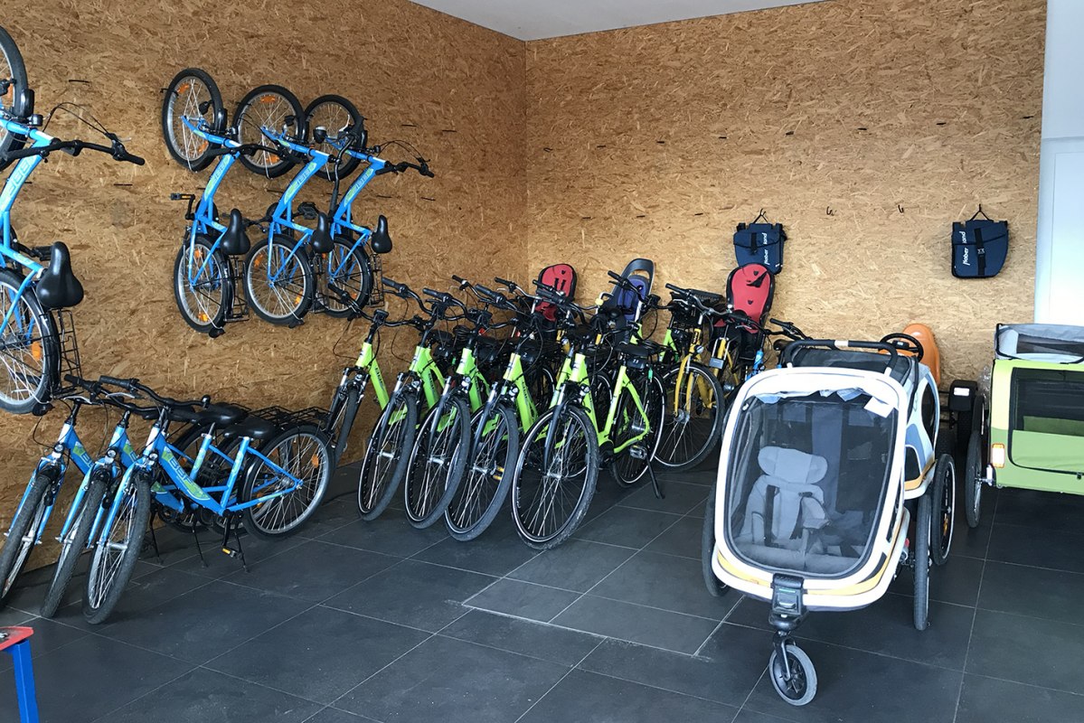Bicycle rental station Harry Hurtig in Land Fleesensee, &copy; Kur- und Tourismus GmbH G&ouml;hren-Lebbin