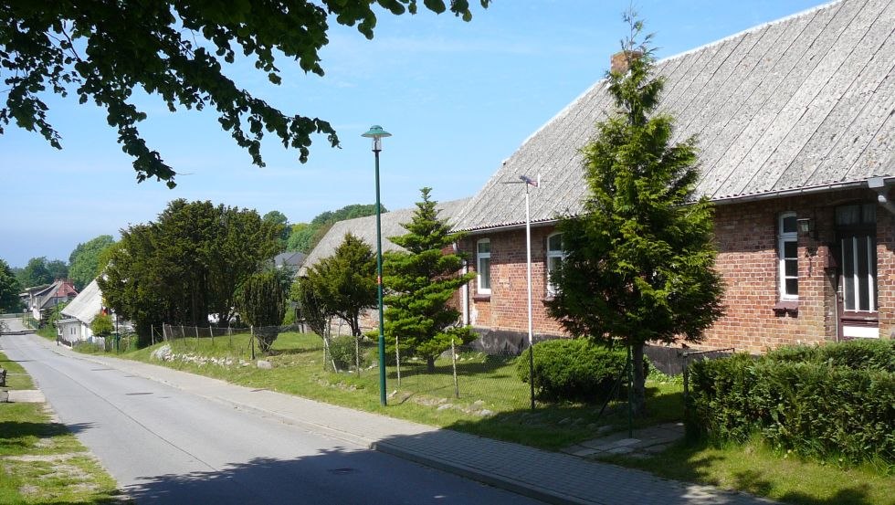 Country house seen from the street, © Eva-Maria Lamprecht Country house seen from the street, © Eva-Maria Lamprecht