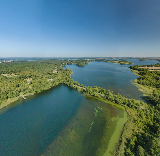 Ein unvergesslicher Urlaub im Apartmenthaus am Krakower See:
Natur, Entspannung und Aktivit&auml;t vereint // &copy; K&K Ferienimmobilien GmbH & Co.KG
