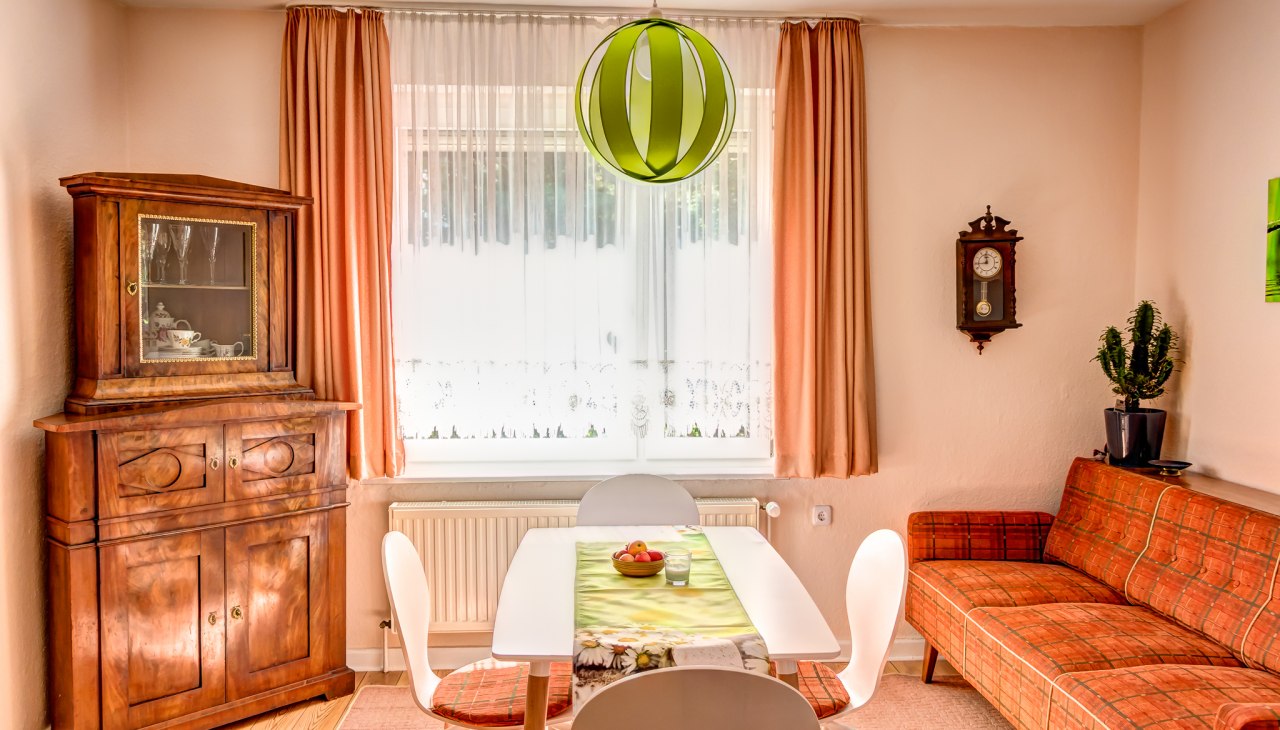 Dining room in the guest house Sankt Nikolai in Parchim, &copy; Michel Lask