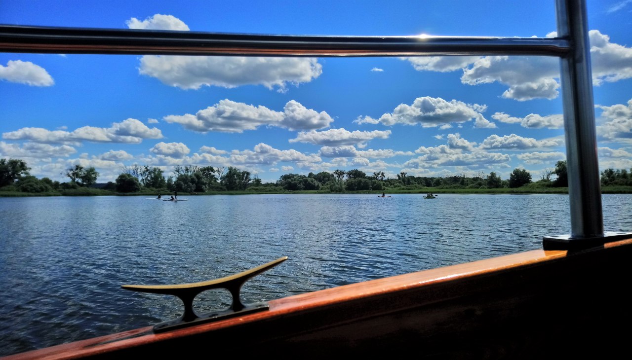 Wycieczka łodzią z widokiem na jezioro Teterow, © Jana Koch