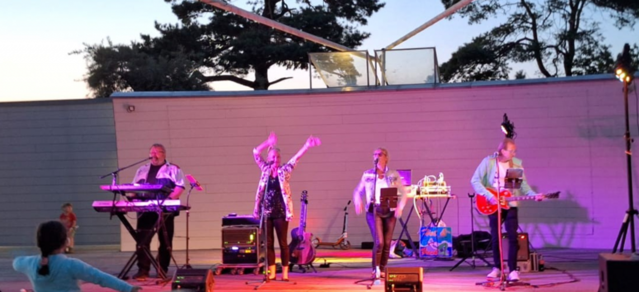 © Back to music 2024 -1.jpg © Back to music 2024 -1.jpg