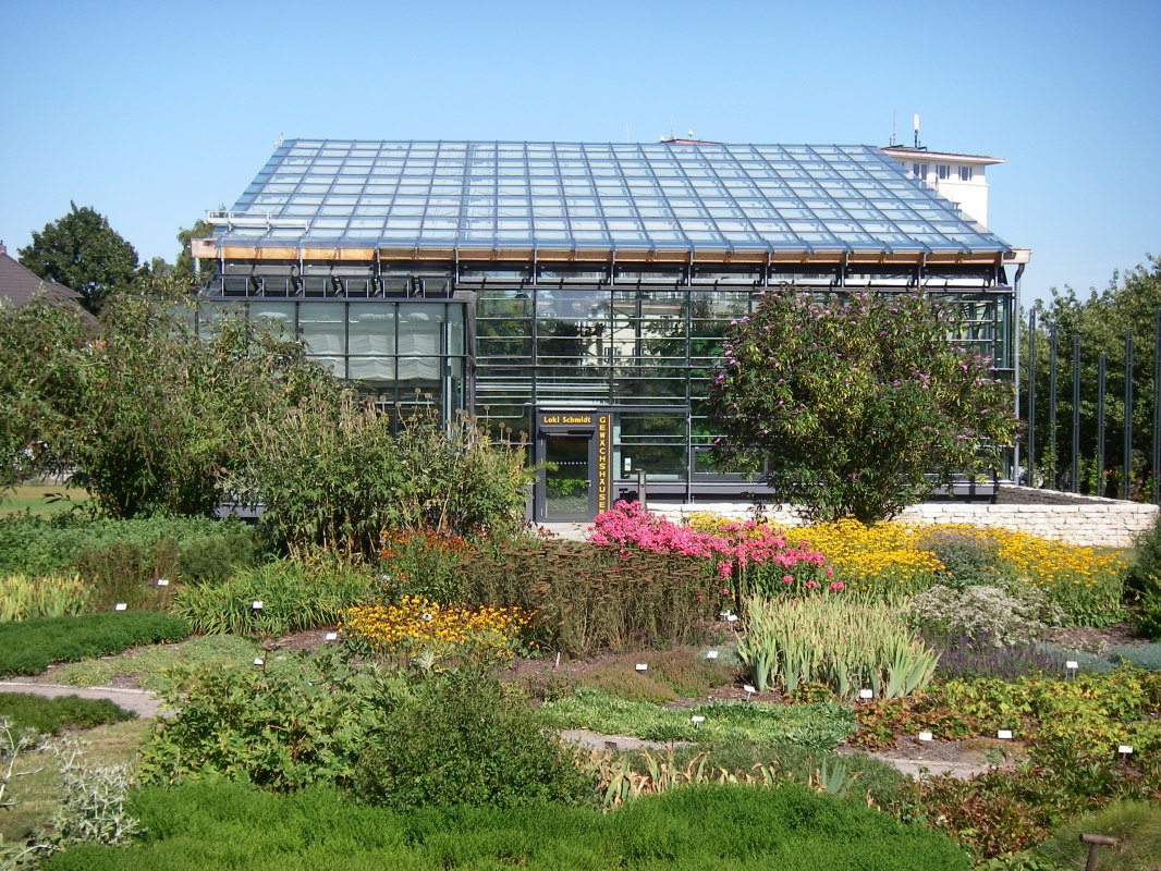 Broeikas in de botanische tuin // &copy; Joachim Kloock