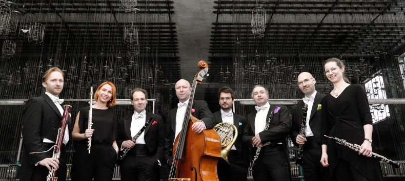 &copy; Ensemble Arabesques