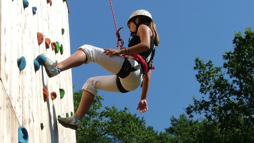 Ekscytująca wspinaczka w parku linowym Neukloster, © Tom Clauß Ekscytująca wspinaczka w parku linowym Neukloster, © Tom Clauß