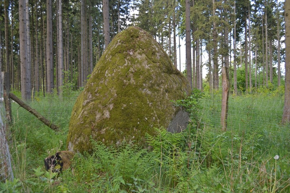 1st boulder of imposing size, © Lutz Werner