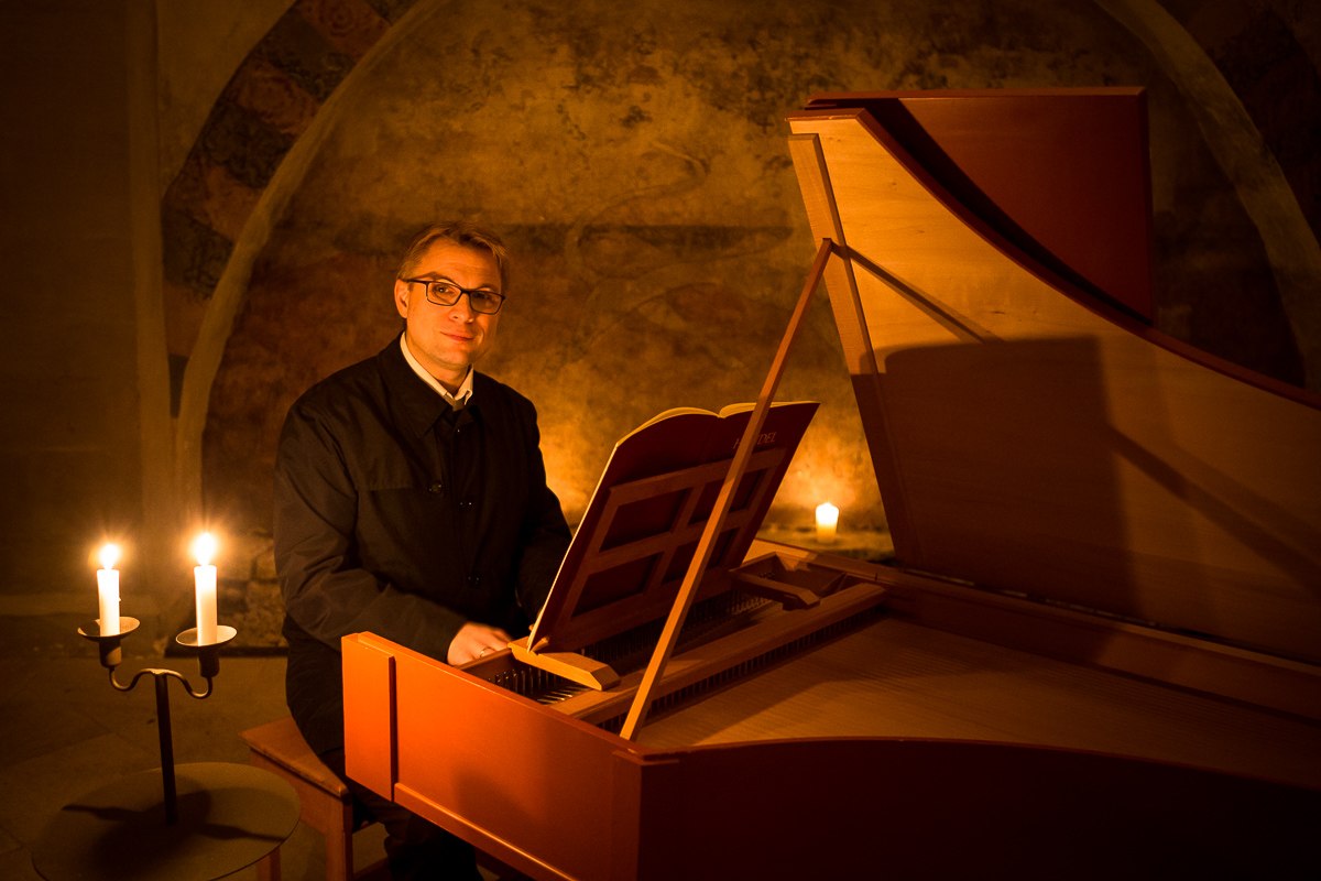 Michael Goede on the harpsichord // © Michael Goede Michael Goede on the harpsichord // © Michael Goede