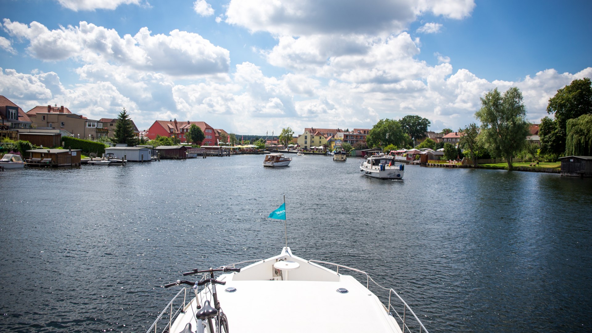 Przeprawa przez jezioro z Locaboat w pobliżu Malchin, © Sebastian Canaves