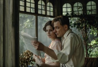 &copy; &copy; Capelight