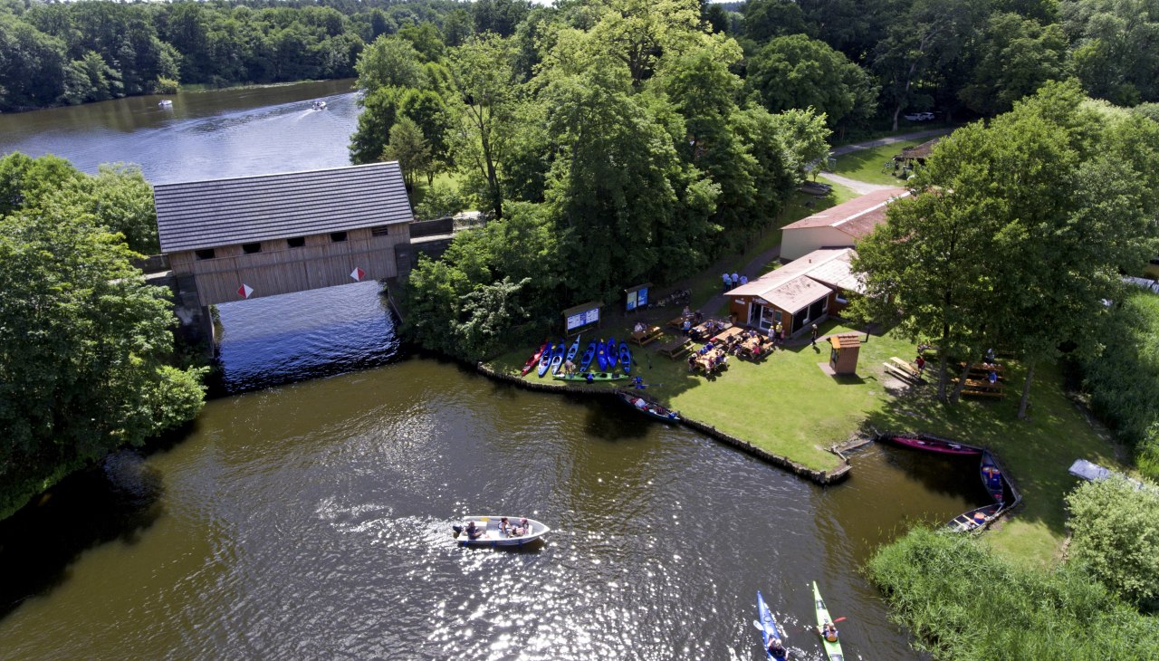 Gospodarstwo rybackie Ahrensberg, &copy; Seenfischerei "Obere Havel" eG