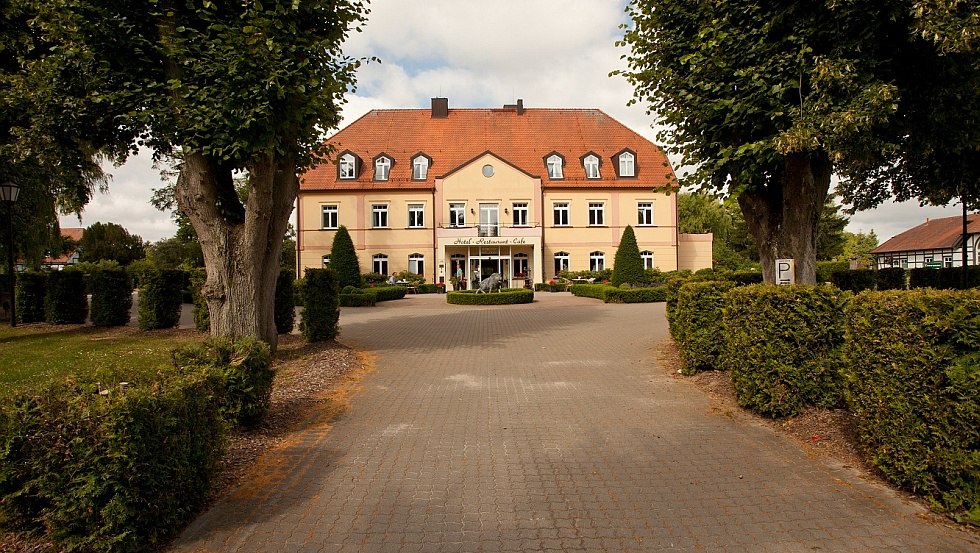 steegje naar het landhuis, landgoed Sparow, © Michael Frahm