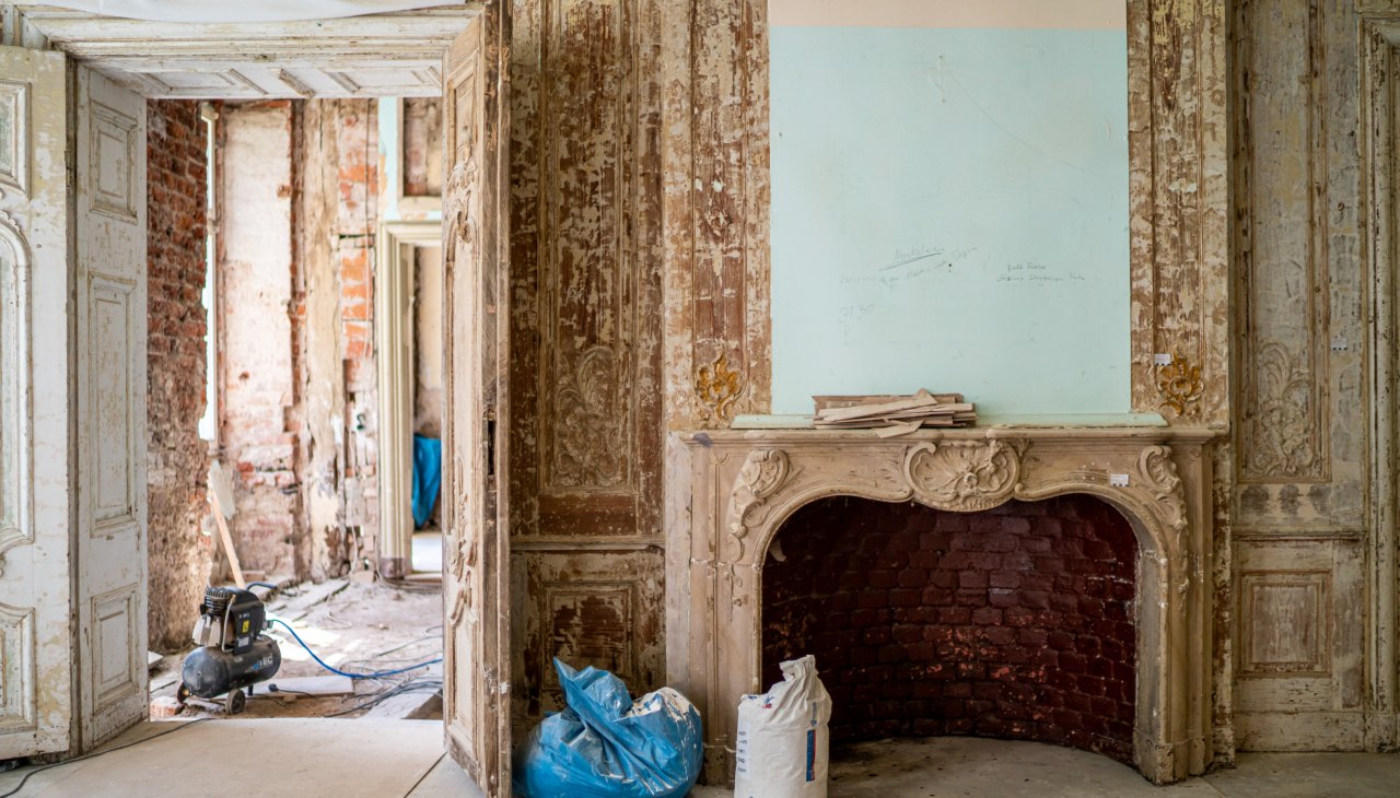 Renovation work at Ivenack Castle, &copy; DOMUSImages