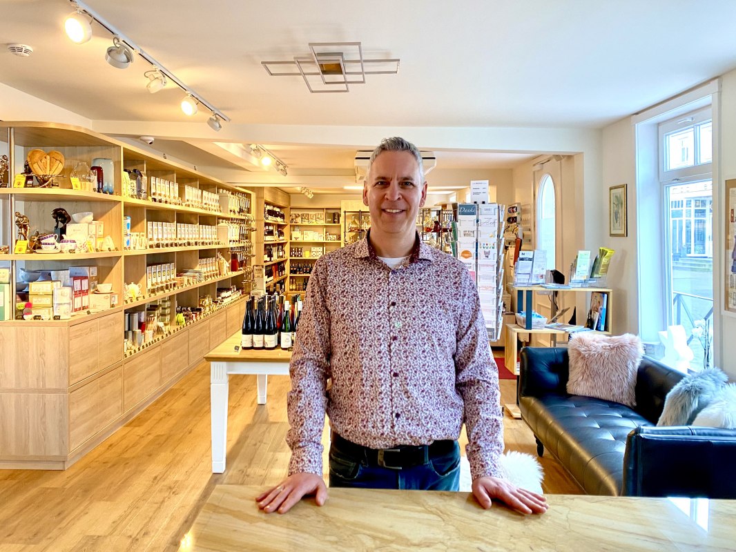 &copy; Mirko Henschler