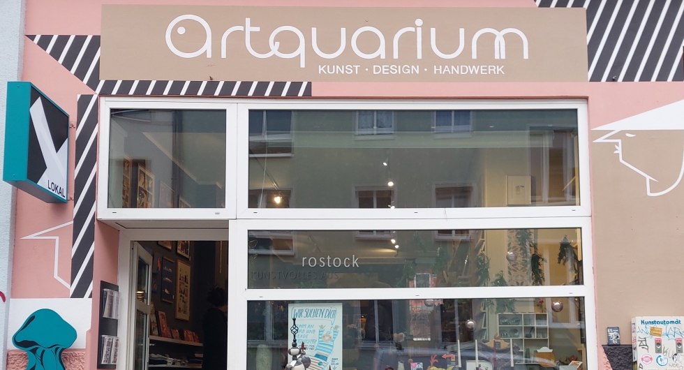 &copy; artquarium