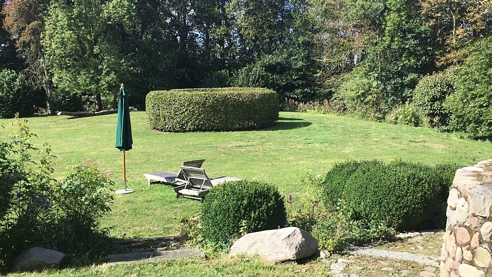 Ontspan in de ruime tuin. // © Rathert Ontspan in de ruime tuin. // © Rathert