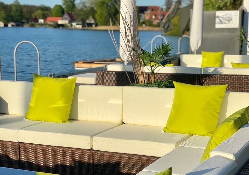 Vanaf ons terras heb je een prachtig uitzicht op de Haussee, © Deutsches Haus