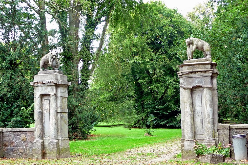 Park entrance, &copy; Sabrina Wittkopf-Schade