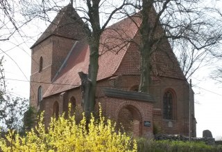Friedrichshagen village and cycle path church, &copy; Ku