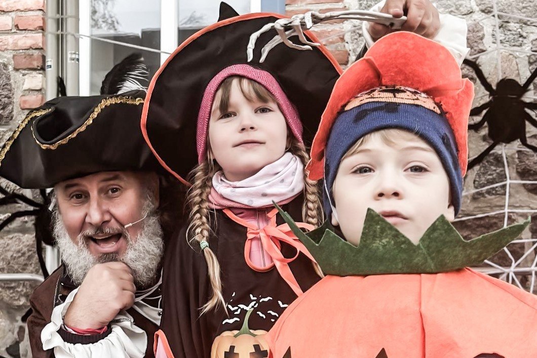 Hallo 4, © Katja Metz Hallo 4, © Katja Metz