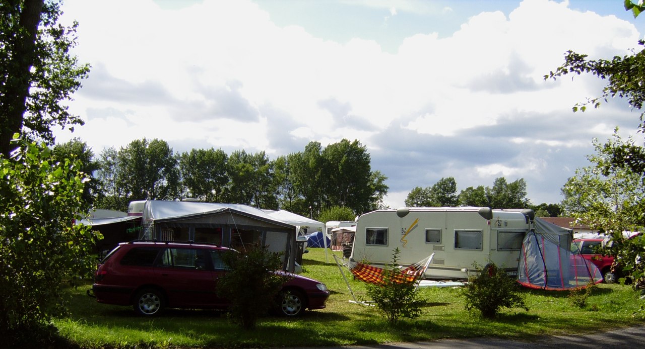 Ruime plaatsen op de camping, &copy; Ferien- und Freizeitpark/Jastrow