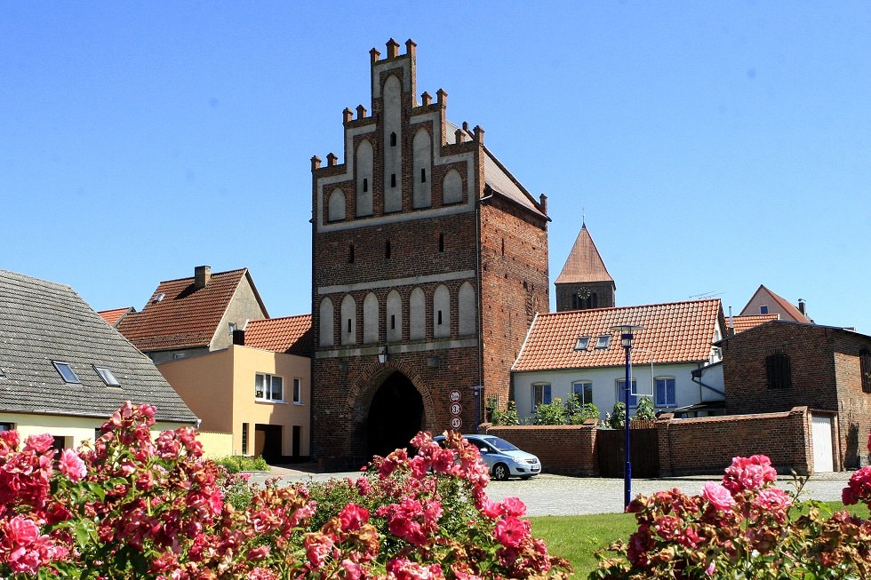 Stadsgezicht met poort, © Sabrina Wittkopf-Schade