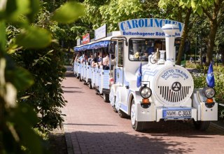 The Carolinchen bathing train is a popular vacation attraction in Boltenhagen. // &copy; Patrick Lux
