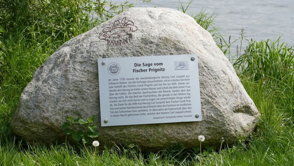 Sagenstein Visserij Prignitz // © Schweriner Seenland e.V., Brigitte Bullerjahn Sagenstein Visserij Prignitz // © Schweriner Seenland e.V., Brigitte Bullerjahn