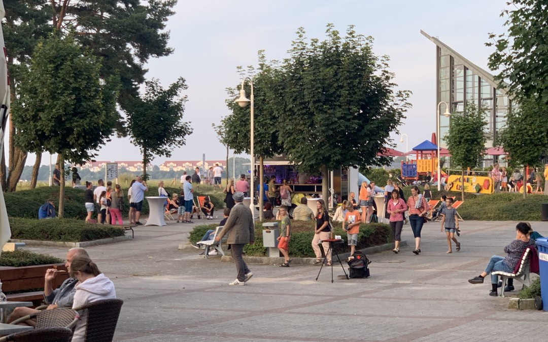 sundowner cocktail, © Gemeinde Ostseebad Glowe