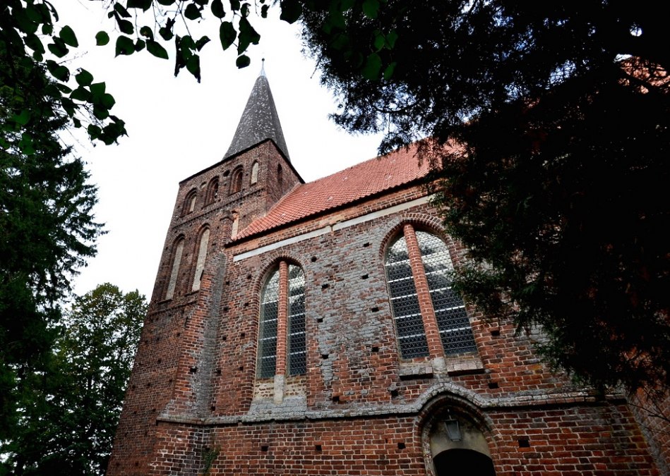 Kościół w Vilmnitz, © Tourismuszentrale Rügen