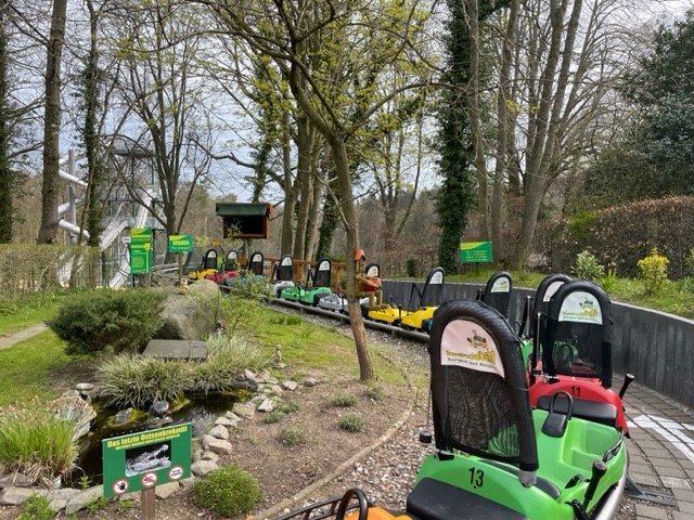 Świat przygód Rugard Letni tor saneczkowy Zjeżdżalnia trampolinowa, © TMV/Höhle Świat przygód Rugard Letni tor saneczkowy Zjeżdżalnia trampolinowa, © TMV/Höhle