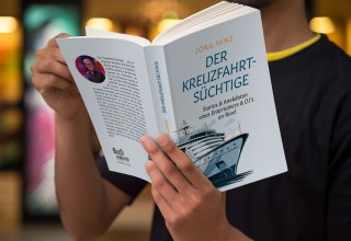 &copy; J&ouml;rg Hinz