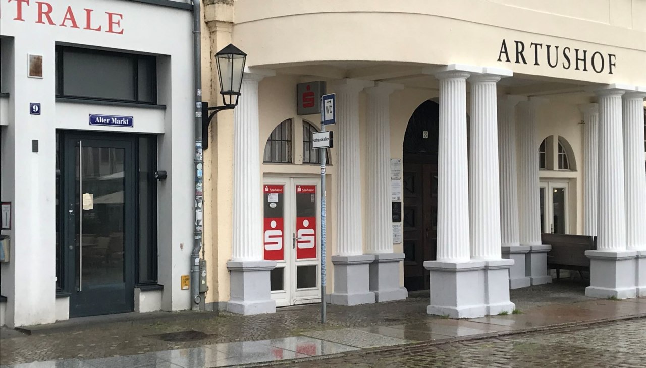 ATM_SparkasseVorpommern_AlterMarkt_02, © TZ HST ATM_SparkasseVorpommern_AlterMarkt_02, © TZ HST