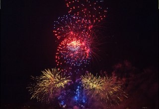 Fireworks over the water // © Soulfire Feuerwerke Shows Fireworks over the water // © Soulfire Feuerwerke Shows