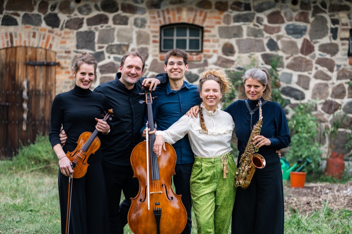 VIDA Ensemble // &copy; Erik Gross