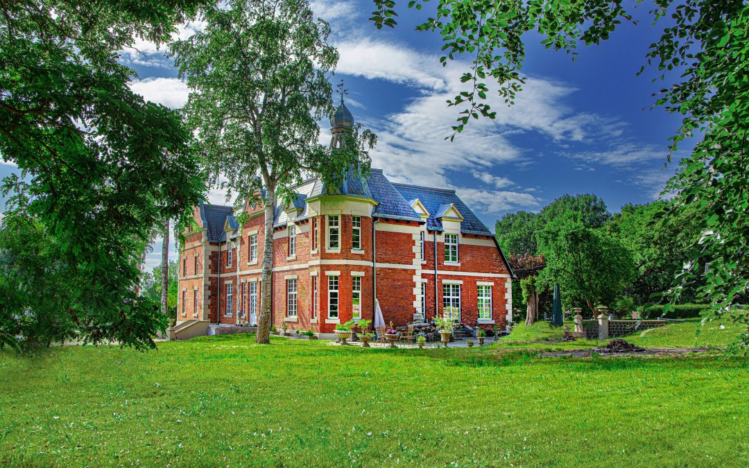 Buitenaanzicht van landhuis Brookhusen, © Herrenhaus Brookhusen / T. Paulus