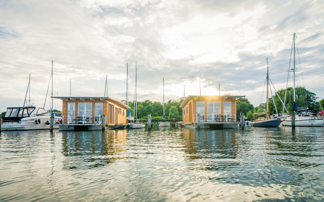 Woonboten in de natuurlijke haven van Krummin, © Naturhafen-Krummin GmbH