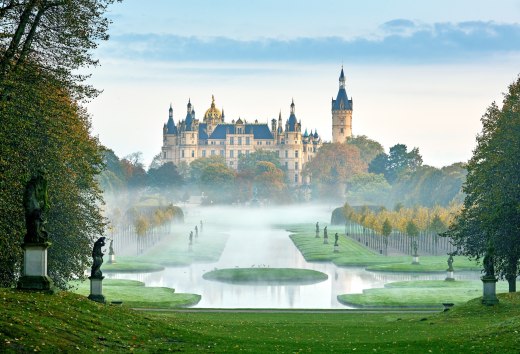 Kasteeltuin Schwerin in mist, © TMV/Allrich Kasteeltuin Schwerin in mist, © TMV/Allrich