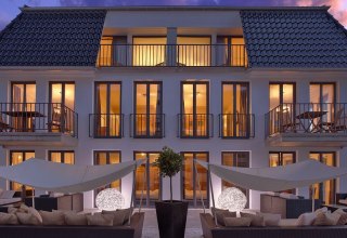 Suite Hotel Binz exterior view // © Hotel Vier Jahreszeiten Binz GmbH Suite Hotel Binz exterior view // © Hotel Vier Jahreszeiten Binz GmbH
