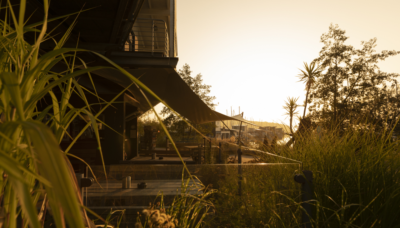 im-jaich motorhome site - with the camper right by the water, © Florian Melzer/im-jaich