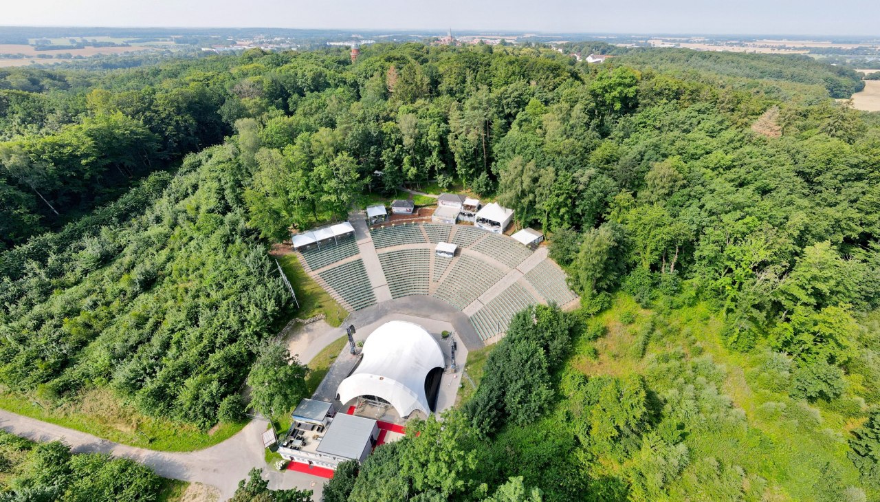 Event location with capacity for over 5,000 visitors: the Waldb&uuml;hne R&uuml;gen., &copy; Waldb&uuml;hne R&uuml;gen GmbH& Co.KG