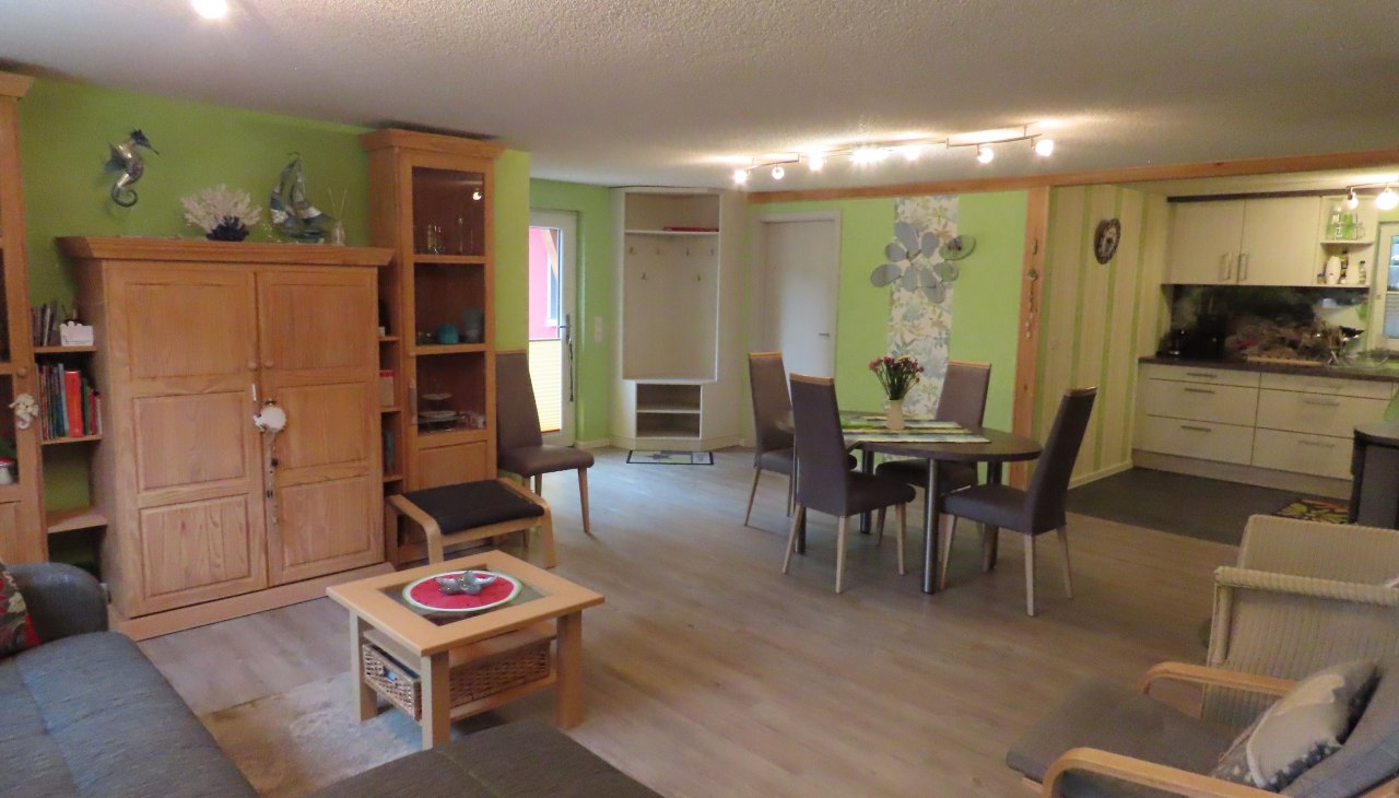 Salon z kuchnią na otwartym planie, © P. Mietzner