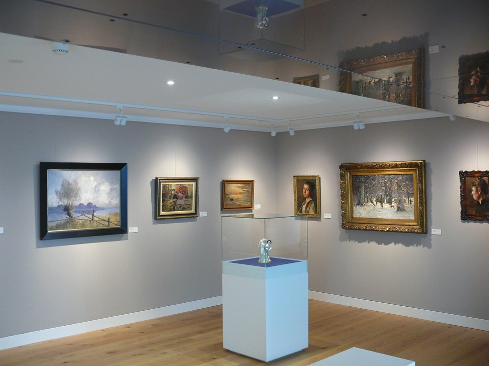 View of the painting exhibition // &copy; Kur- und Tourismus GmbH Zingst