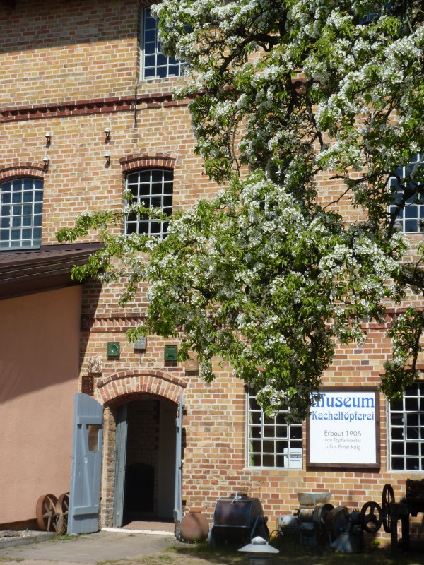 ingang tegelfabriek, © HdG ingang tegelfabriek, © HdG