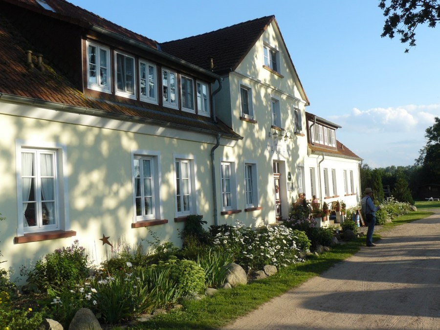 Widok dworu Kajahn z zewnątrz., © Claudia Kajahn