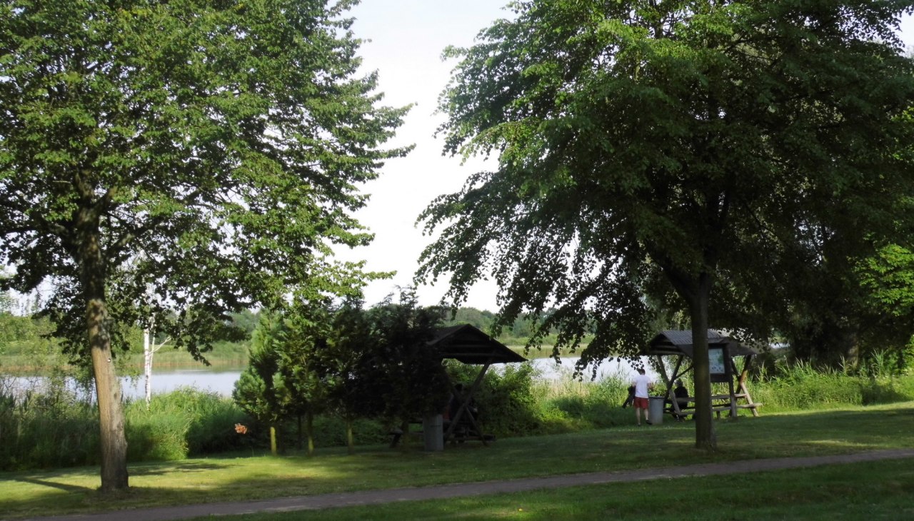 Rustplaats bij het meer van Lebehn, © Claudia Flemming