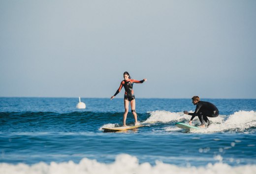 Surfing on the beach of Warnem&uuml;nde on the Baltic Sea, &copy; MV-T/Roth