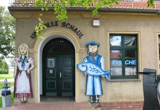 &copy; uns-olle-schaul