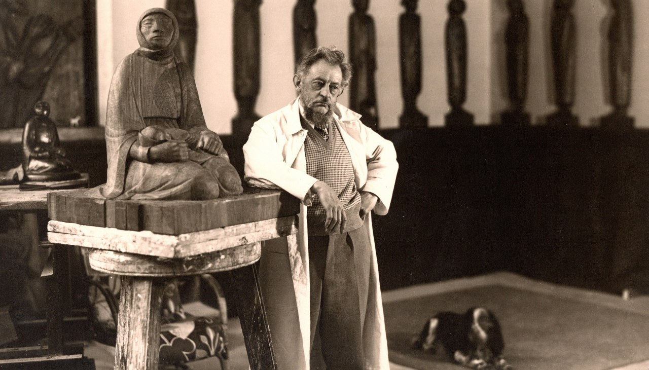 Ernst Barlach over zijn houten sculptuur "Moeder en kind"., &copy; Archiv Ernst Barlach Stiftung