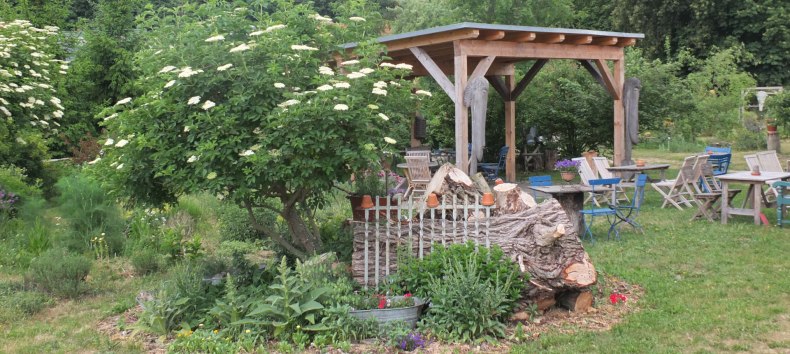 Natuurlijke kruidentuin // &copy; Kr&auml;uterhof Carlsthal